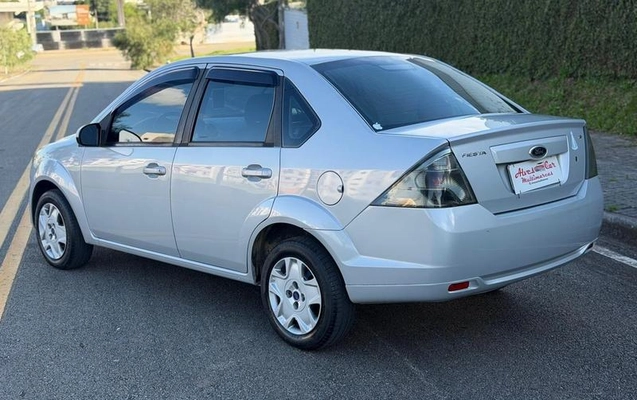 imagem-https://www.socarrao.com.br/sc-vehicle-images-prod/4291117/1792441504959-8540968_3_B_8e3f12f097.jpeg