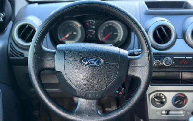 imagem-https://www.socarrao.com.br/sc-vehicle-images-prod/4291117/1792441504974-8540968_13_B_34b707a77b.jpeg