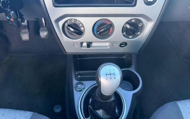 imagem-https://www.socarrao.com.br/sc-vehicle-images-prod/4291117/1792441504976-8540968_13_B_68ceed4846.jpeg