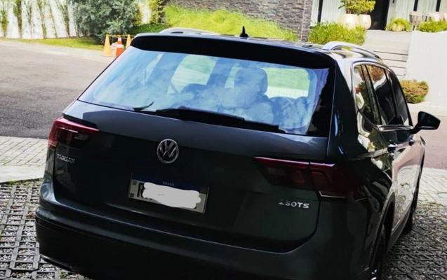 imagem-https://www.socarrao.com.br/sc-vehicle-images-prod/4291205/1791312082769-YjVjMWJjMjYtYzZjZC00MDRiLWEwOTctN2QyZmMwNDdkMzU1LmpwZw.jpg