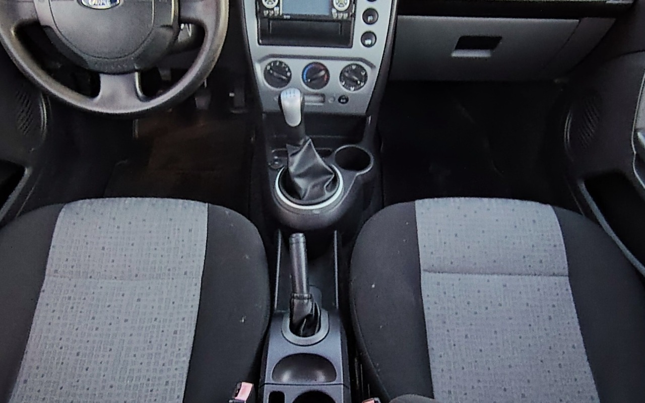 imagem-https://www.socarrao.com.br/sc-vehicle-images-prod/4291214/1791312150655-SU1HXzIwMjYwOTAyXzE4MDE1MDYwNV9IRFIuanBn.jpg