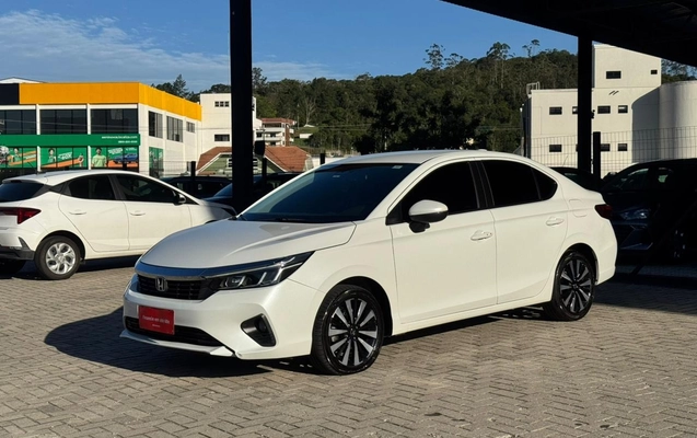 imagem-https://www.socarrao.com.br/sc-vehicle-images-prod/4291224/1791312355879-2c57a660-a859-4bb7-b974-7106e9b769fb.jpg