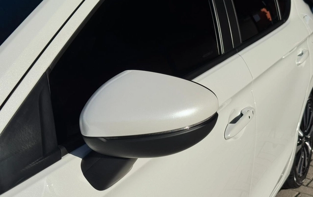 imagem-https://www.socarrao.com.br/sc-vehicle-images-prod/4291224/1791312355880-ca9fd264-999e-4cc6-9ab1-40b6e33ccf7e.jpg