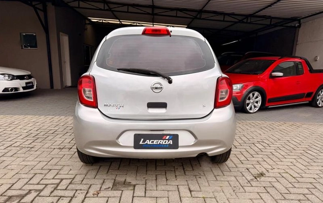 imagem-https://www.socarrao.com.br/sc-vehicle-images-prod/4291226/1791312371149-8136908_8_B_327f539792.jpeg