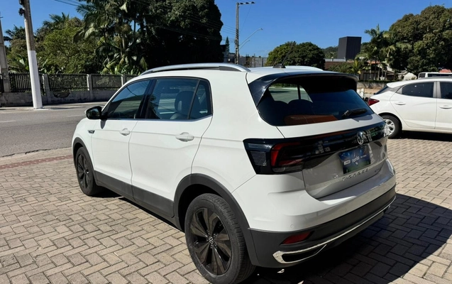 imagem-https://www.socarrao.com.br/sc-vehicle-images-prod/4291227/1791312379011-6ae3ba5c-de47-4532-bb38-671bf6167f0f.jpg