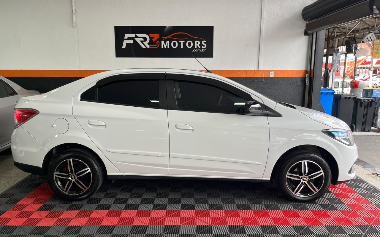 imagem-https://www.socarrao.com.br/sc-vehicle-images-prod/4291239/1791312601704-V2hhdHNBcHAgSW1hZ2UgMjAyNi0xMC0wNSBhdCAxNy4zOC4zMi5qcGVn.jpeg