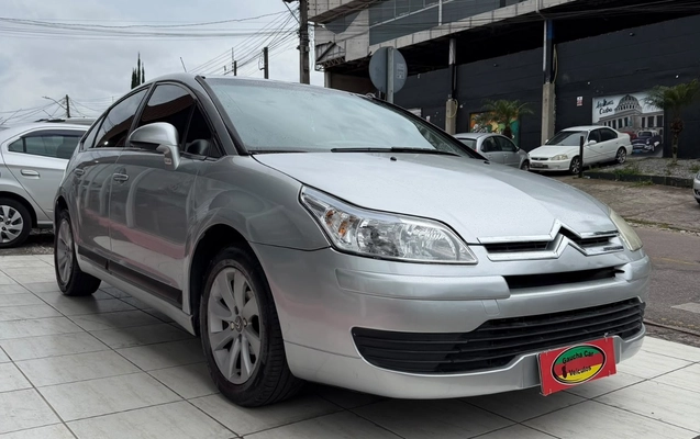 imagem-https://www.socarrao.com.br/sc-vehicle-images-prod/4291246/1792670493149-MmNhMjNkYTEtYzFmNi00MzdmLWIwNTctOTE4NTk2MWY2ODNlLmpwZw.jpg