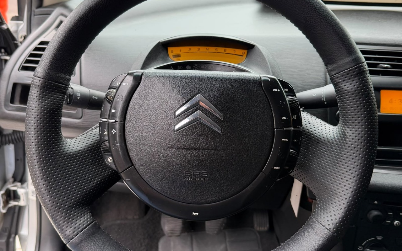 imagem-https://www.socarrao.com.br/sc-vehicle-images-prod/4291246/1792670493242-NmM4NDFjNWYtZDdjOC00YWRkLTk2ZDUtOTMzYzIxMGJmYjIxLmpwZw.jpg