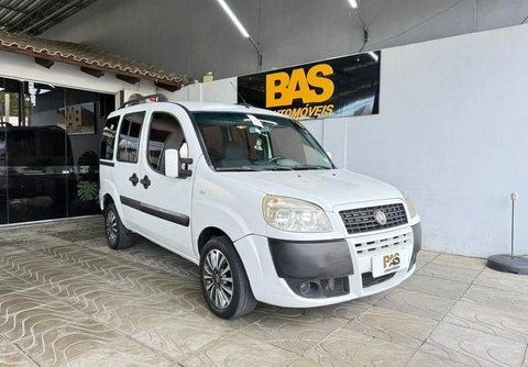 Fiat Doblo 2011 Branco — foto 1 de 3