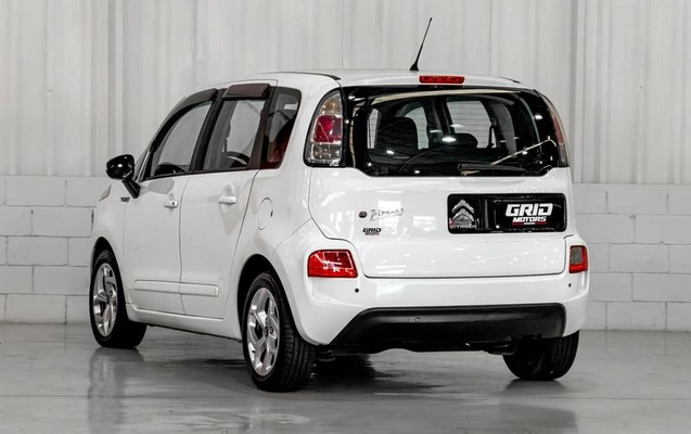 imagem-https://www.socarrao.com.br/sc-vehicle-images-prod/4291363/1791313572176-7740117_0_B_1a3a1e1e90.jpeg