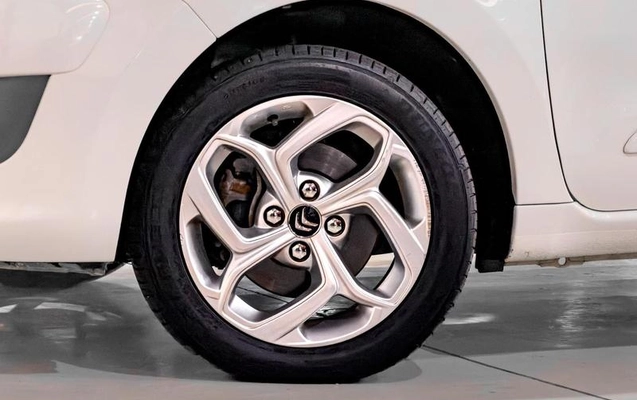 imagem-https://www.socarrao.com.br/sc-vehicle-images-prod/4291363/1791313572182-7740117_11_B_cad993f227.jpeg