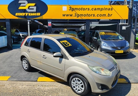 Ford Fiesta 2013 Prata — foto 1 de 3