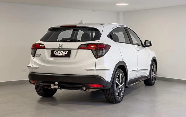 imagem-https://www.socarrao.com.br/sc-vehicle-images-prod/4291376/1791313683643-8160065_3_B_2720d98ca6.jpeg