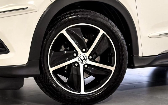 imagem-https://www.socarrao.com.br/sc-vehicle-images-prod/4291376/1791313683649-8160065_13_B_a03b516df2.jpeg