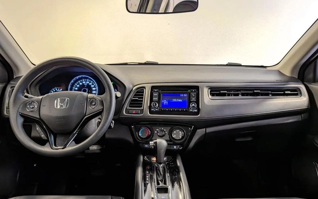 imagem-https://www.socarrao.com.br/sc-vehicle-images-prod/4291376/1791313683657-8160065_8_B_d8e7fb8454.jpeg