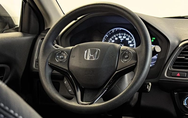 imagem-https://www.socarrao.com.br/sc-vehicle-images-prod/4291376/1791313683662-8160065_10_B_53607b55c4.jpeg