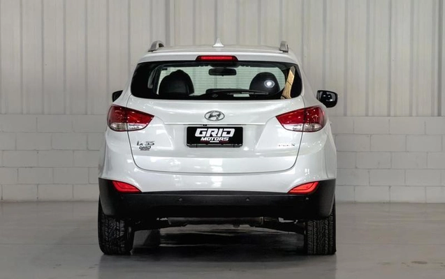 imagem-https://www.socarrao.com.br/sc-vehicle-images-prod/4291377/1791313701616-8339856_2_B_655a1e798c.jpeg