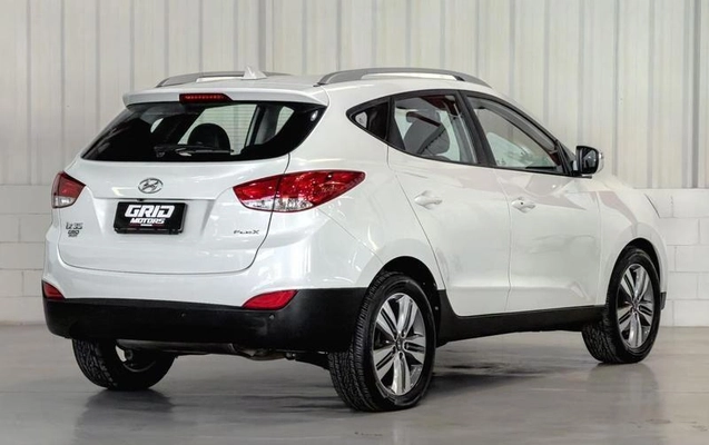 imagem-https://www.socarrao.com.br/sc-vehicle-images-prod/4291377/1791313701617-8339856_4_B_30dfccbc70.jpeg