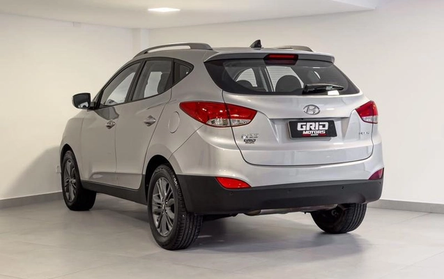 imagem-https://www.socarrao.com.br/sc-vehicle-images-prod/4291379/1791313712620-8454614_4_B_12129cb62e.jpeg