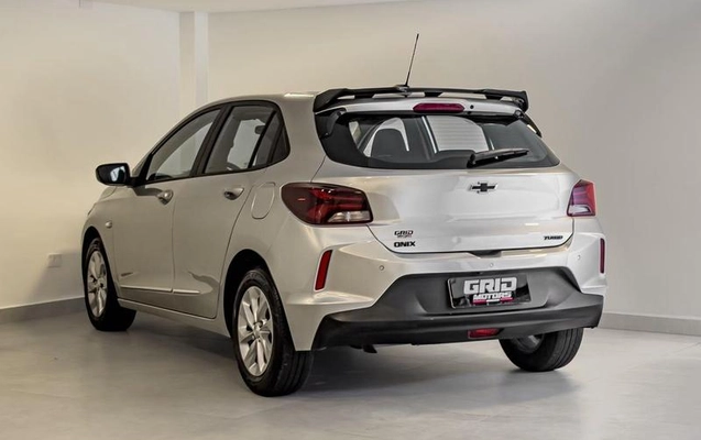 imagem-https://www.socarrao.com.br/sc-vehicle-images-prod/4291384/1791313765926-8454626_9_B_404d81ba78.jpeg