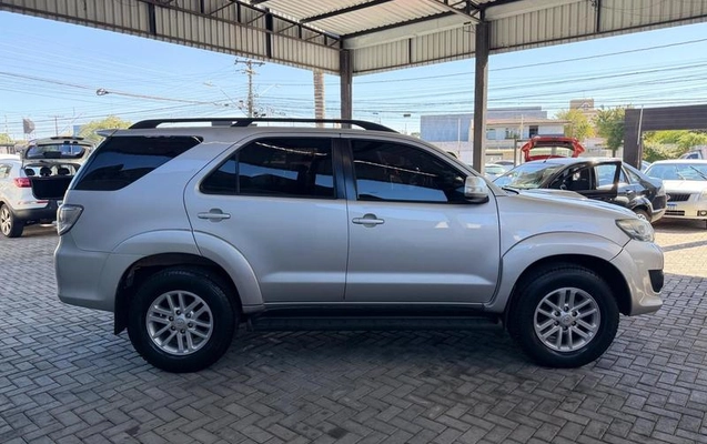imagem-https://www.socarrao.com.br/sc-vehicle-images-prod/4291459/1791314159967-8518696_4_B_e81a89e554.jpeg