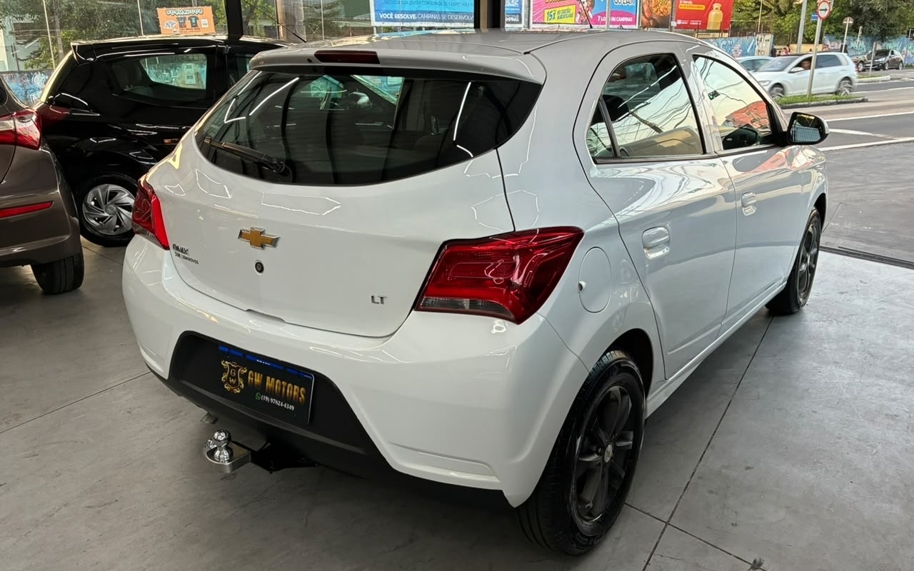 imagem-https://www.socarrao.com.br/sc-vehicle-images-prod/4291475/1791314230210-V2hhdHNBcHAgSW1hZ2UgMjAyNi0wOS0yNSBhdCAxNy41MS4xNS5qcGVn.jpeg
