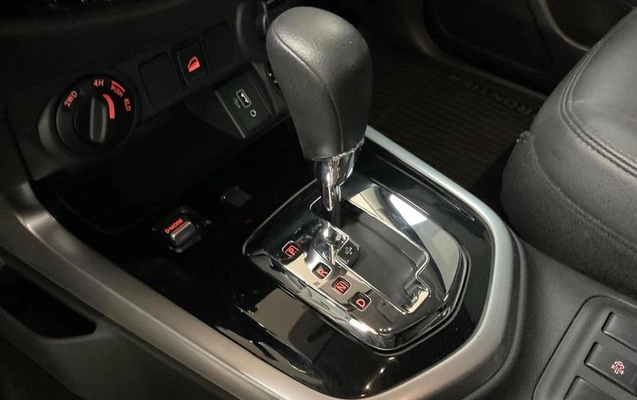 imagem-https://www.socarrao.com.br/sc-vehicle-images-prod/4291481/1791403587883-8546597_12_B_7d2ba15468.jpeg