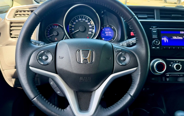 imagem-https://www.socarrao.com.br/sc-vehicle-images-prod/4291494/1791314422359-bdce71a3eaa243bfa7ee7de54da40d29_1790342403179.jpg
