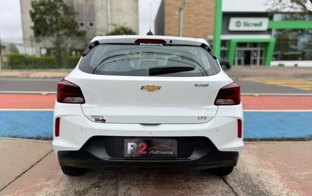 imagem-https://www.socarrao.com.br/sc-vehicle-images-prod/4291542/1791314921878-Pme1cikzK5l7RKPoYTgh7DCZEYyppQmm.jpg