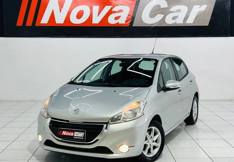 Peugeot 208 2014 Prata — foto 1 de 3