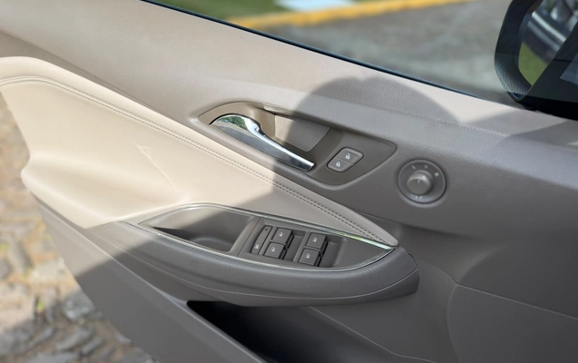 imagem-https://www.socarrao.com.br/sc-vehicle-images-prod/4291692/1791315710930-84be6c38-ed12-43e1-9dba-d71cad1ec1a2.jpg