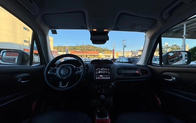 imagem-https://www.socarrao.com.br/sc-vehicle-images-prod/4291724/1791316169851-05b39c80-2b1a-4c0a-8dc2-cf81a801173a.jpg