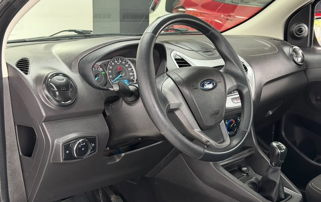imagem-https://www.socarrao.com.br/sc-vehicle-images-prod/4291726/1791316224436-003_2bafec56affe4dccad09fc5ca0fa39e5.jpg