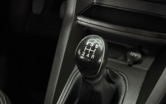 imagem-https://www.socarrao.com.br/sc-vehicle-images-prod/4291726/1791316224442-003_c34b76e61ab10514d42a636b9720511a.jpg