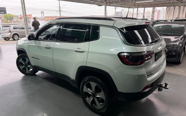 imagem-https://www.socarrao.com.br/sc-vehicle-images-prod/4291738/1791316357990-gb-4f0570c.jpeg