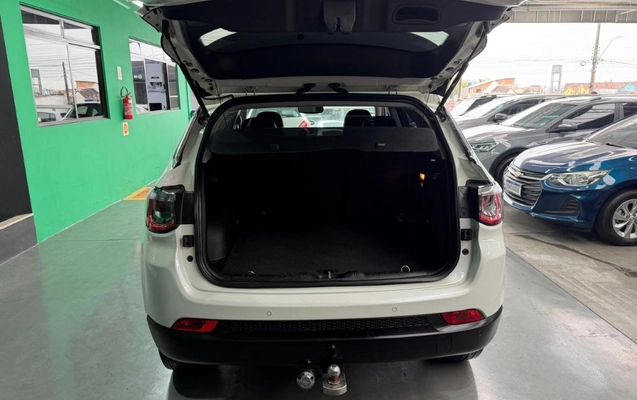 imagem-https://www.socarrao.com.br/sc-vehicle-images-prod/4291738/1791316357995-gb-05e4984.jpeg