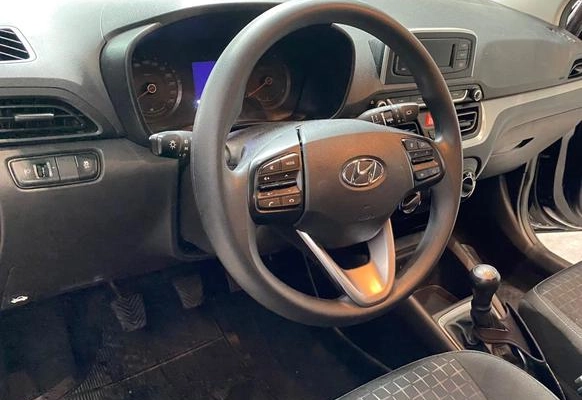imagem-https://www.socarrao.com.br/sc-vehicle-images-prod/4291820/1791316692019-8546493_9_B_d2e87d7a6c.jpeg