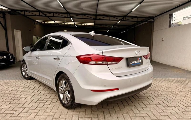 imagem-https://www.socarrao.com.br/sc-vehicle-images-prod/4291823/1791496286076-8548017_7_B_9d2b5264f6.jpeg