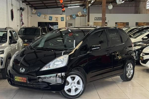 imagem-https://www.socarrao.com.br/sc-vehicle-images-prod/4291831/1791316806204-8549153_14_B_c2d77d9371.jpeg