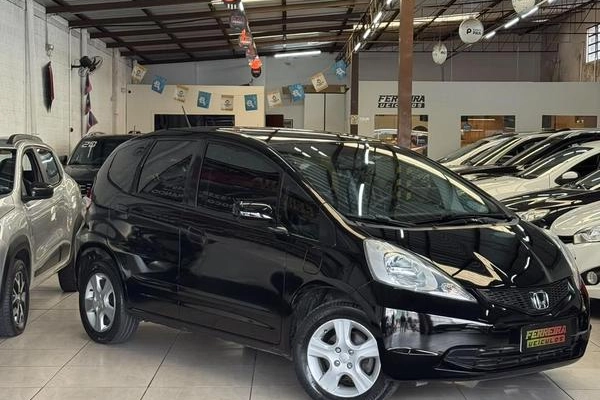 imagem-https://www.socarrao.com.br/sc-vehicle-images-prod/4291831/1791316806211-8549153_13_B_b88d0261fc.jpeg