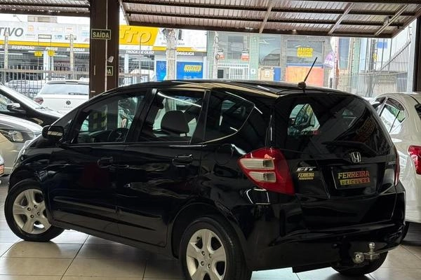 imagem-https://www.socarrao.com.br/sc-vehicle-images-prod/4291831/1791316806222-8549153_2_B_98149ec263.jpeg