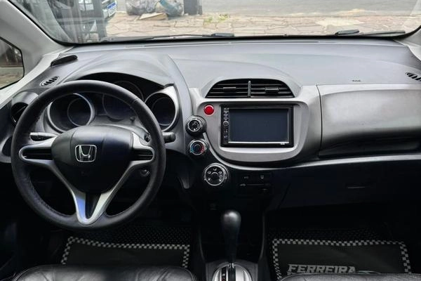 imagem-https://www.socarrao.com.br/sc-vehicle-images-prod/4291831/1791316806240-8549153_0_B_7edfdd5889.jpeg