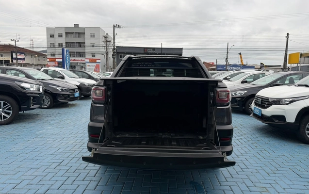 imagem-https://www.socarrao.com.br/sc-vehicle-images-prod/4291838/1791316860891-5a23cf2fd46942dfb82eecf8662ad424_1790974385716.jpg