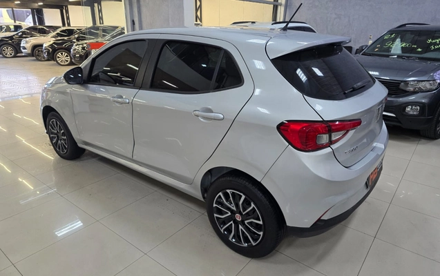 imagem-https://www.socarrao.com.br/sc-vehicle-images-prod/4291870/1791317344799-Zu2s9F9Gzrc3U6RTXJSdtgjiEbCJTcdG.jpg