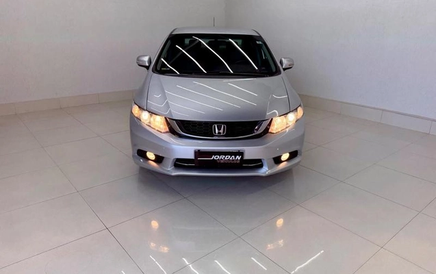 imagem-https://www.socarrao.com.br/sc-vehicle-images-prod/4292024/1791318024917-8338142_4_B_ddfee9c5c1.jpeg