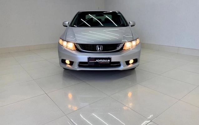 imagem-https://www.socarrao.com.br/sc-vehicle-images-prod/4292024/1791318024917-8338142_5_B_8072e61f6e.jpeg