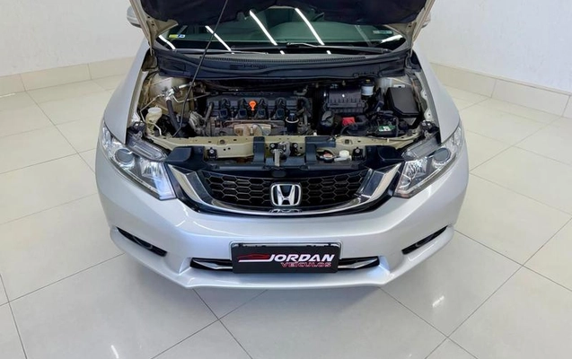 imagem-https://www.socarrao.com.br/sc-vehicle-images-prod/4292024/1791318024917-8338142_6_B_785bcef85d.jpeg