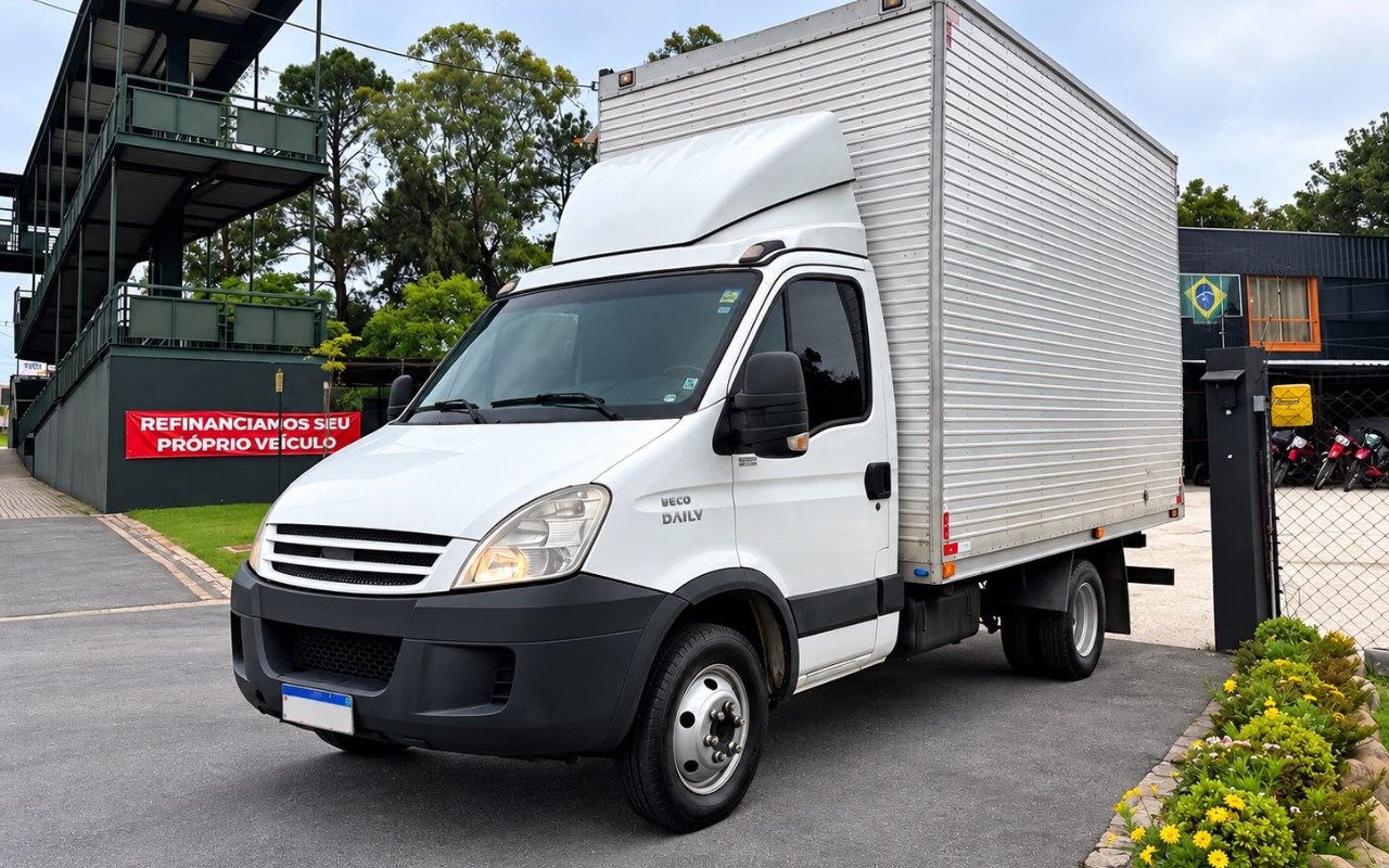 Iveco DAILY CHASSI 55C16 2p (diesel) 2011 Branco — foto 1 de 3