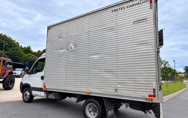 imagem-https://www.socarrao.com.br/sc-vehicle-images-prod/4292030/1791318097244-V2hhdHNBcHAgSW1hZ2UgMjAyNi0xMC0wMSBhdCAxNi4zNC4xMCAoMSkuanBlZw.jpeg