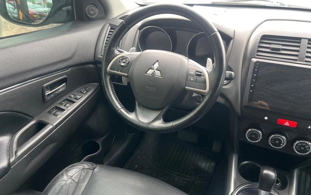 imagem-https://www.socarrao.com.br/sc-vehicle-images-prod/4292052/1791318222403-8454816_7_B_d4ee4d8487.jpeg